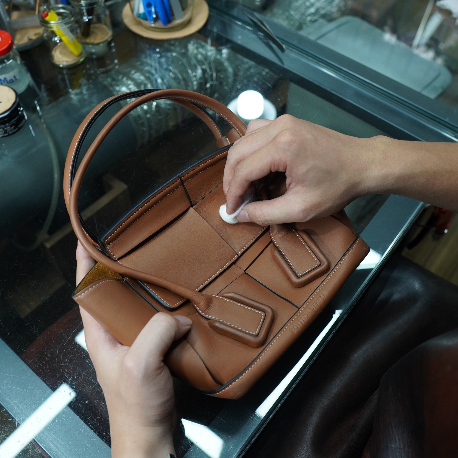 Túi Hermès, Chanel, LV có nên spa không?