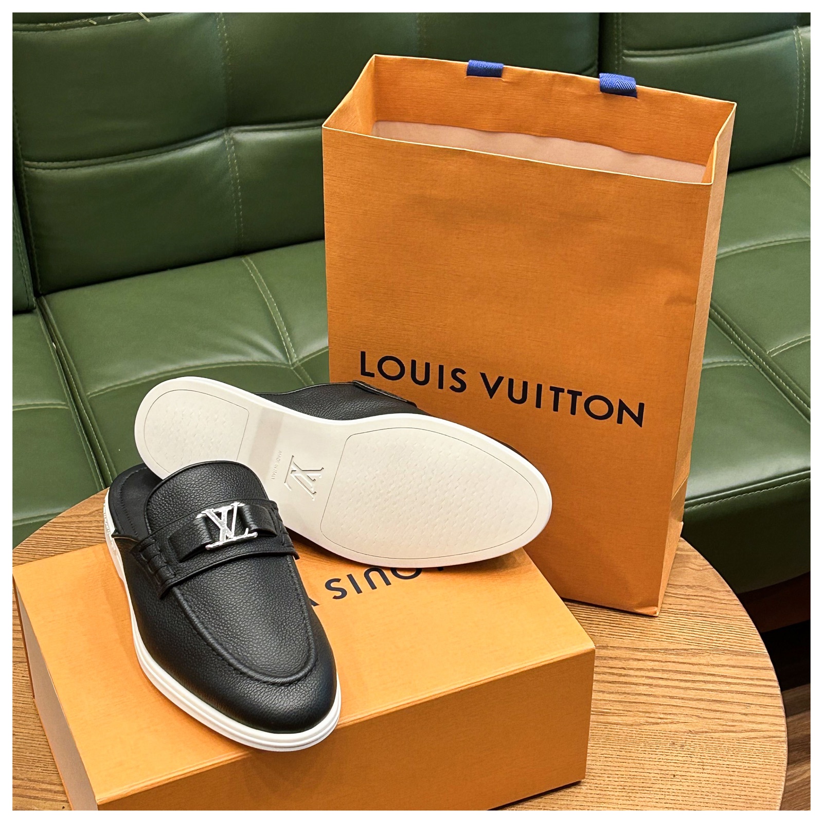Sục nam (mule/slip-on) là gì, vì sao ngày càng phổ biến ở Việt Nam?